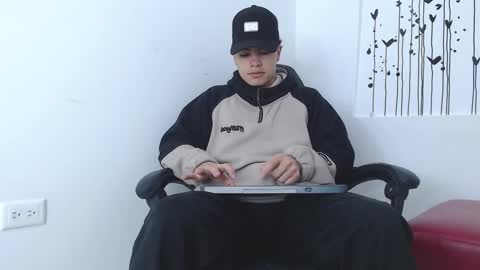    online show from March 4, 3:59 pm