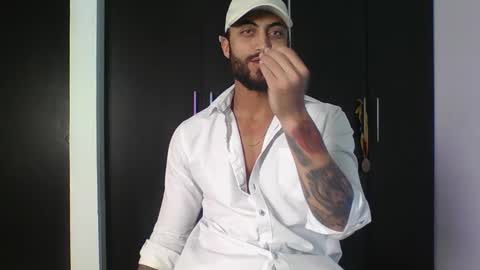 Clay online show from March 22, 9:40 pm