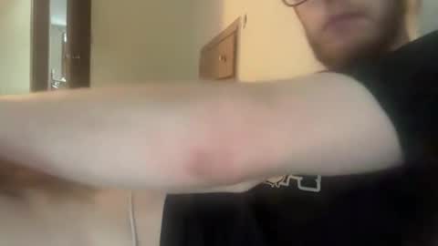 Snapshot of cleatus27 chatting on May 11, 12:16 am cleatus27 online show from May 11, 12:16 am