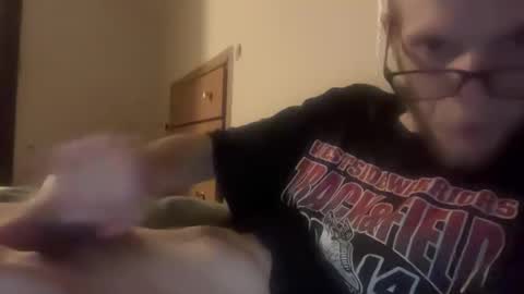 Snapshot of cleatus27 chatting on May 17, 3:59 am cleatus27 online show from May 17, 3:59 am