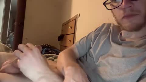 Snapshot of cleatus27 chatting on June 9, 4:02 am cleatus27 online show from June 9, 4:02 am