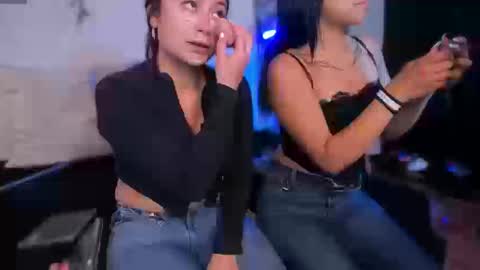 Snapshot of cleeo_brown chatting on September 18, 8:33 pm Cleo online show from September 18, 8:33 pm