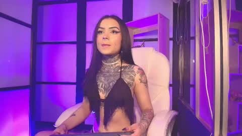 Snapshot of cleeoadams_ chatting on January 16, 4:17 am Cleo Adams online show from January 16, 4:17 am