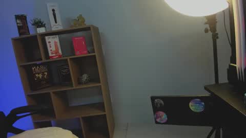 Snapshot of cleeoadams_ chatting on September 27, 4:17 am Cleo Adams online show from September 27, 4:17 am