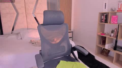 Snapshot of cleeoadams_ chatting on November 9, 5:39 am Cleo Adams online show from November 9, 5:39 am