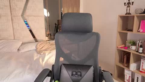 Snapshot of cleeoadams_ chatting on November 21, 5:06 am Cleo Adams online show from November 21, 5:06 am