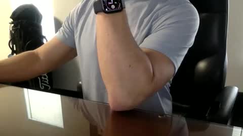 Snapshot of clemike69 chatting on April 2, 4:15 pm clemike69 online show from April 2, 4:15 pm