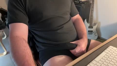 Snapshot of clemlorue75 chatting on April 28, 11:04 am clemlorue75 online show from April 28, 11:04 am