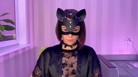 cleo_catra online show from November 11, 5:35 pm