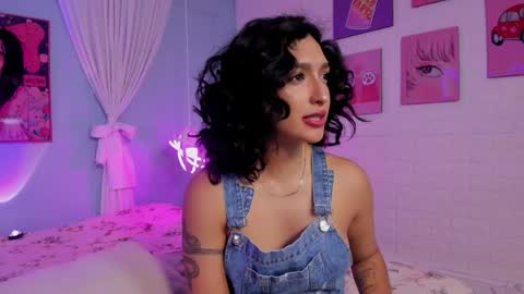 Cleo  online show from April 22, 11:45 am