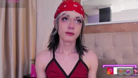 Snapshot of cleo_nilee chatting on January 17, 4:17 am cleo online show from January 17, 4:17 am