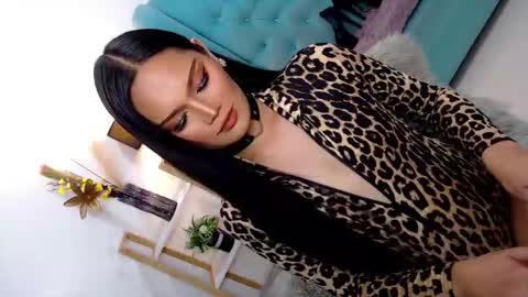 Cleo online show from November 12, 11:03 pm