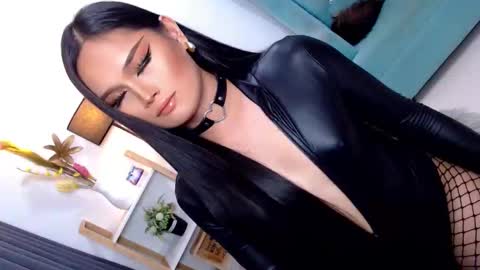 Cleo online show from April 9, 11:32 pm