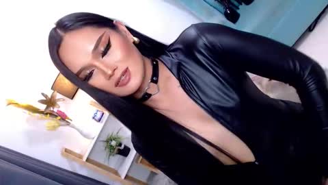 Cleo online show from April 21, 1:42 am