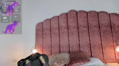 Cleopatra online show from March 5, 2:03 am