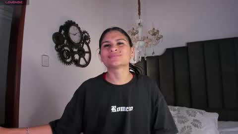 Cleopatra online show from February 8, 6:44 pm