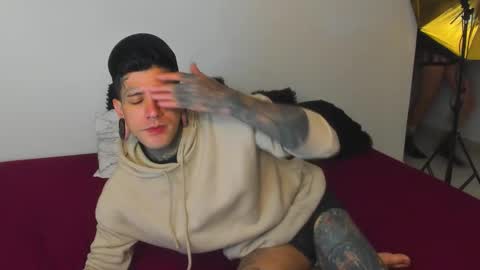 cleo y maikol online show from October 21, 2:34 am