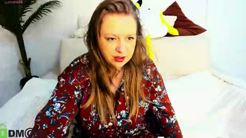 Snapshot of cleoxotie chatting on June 12, 1:48 am cleoxotie online show from June 12, 1:48 am