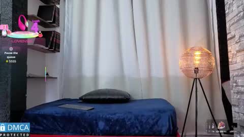 Snapshot of clhoee_ chatting on October 9, 3:04 am Clhoe online show from October 9, 3:04 am