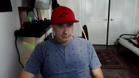 Snapshot of clintwood12 chatting on June 20, 6:33 pm chad online show from June 20, 6:33 pm