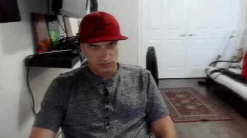 Snapshot of clintwood12 chatting on June 21, 1:46 pm chad online show from June 21, 1:46 pm