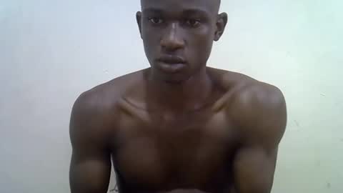 clive_damian online show from February 12, 9:59 am