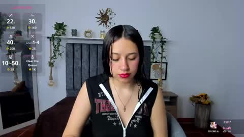 Snapshot of cloe_7 chatting on May 24, 11:37 am cloe_7 online show from May 24, 11:37 am