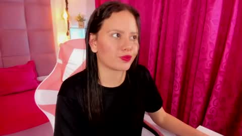 cloe_cutte_ online show from July 31, 8:52 pm