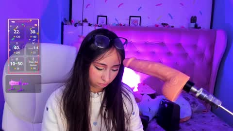 Snapshot of cloe_martinez_ chatting on January 29, 2:09 am Cloe online show from January 29, 2:09 am