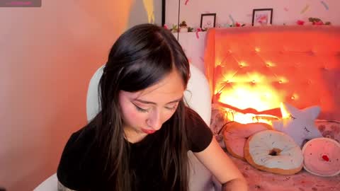 Snapshot of cloe_martinez_ chatting on February 1, 1:12 am Cloe online show from February 1, 1:12 am