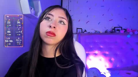 Snapshot of cloe_martinez_ chatting on February 17, 9:41 pm Cloe online show from February 17, 9:41 pm