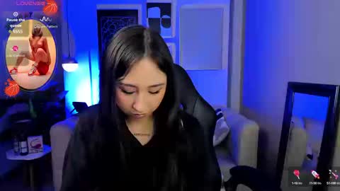 Snapshot of cloe_martinez_ chatting on September 11, 8:53 pm Cloe online show from September 11, 8:53 pm
