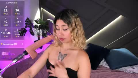 Snapshot of cloe_palmeer chatting on February 17, 6:59 pm cloe_palmeer online show from February 17, 6:59 pm