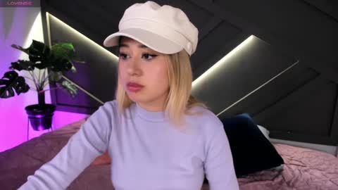 Snapshot of cloe_palmeer chatting on February 26, 9:27 pm cloe_palmeer online show from February 26, 9:27 pm