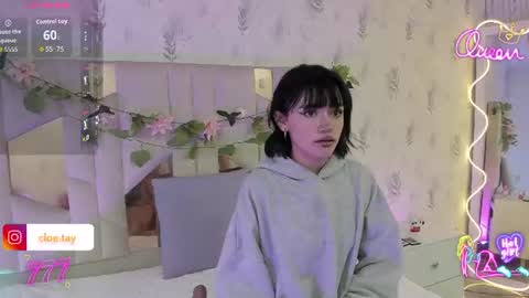 Snapshot of cloee_tay1 chatting on August 8, 11:56 am cloee_tay1 online show from August 8, 11:56 am