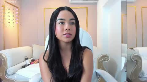 Snapshot of cloehap chatting on February 18, 12:06 pm Cloe online show from February 18, 12:06 pm