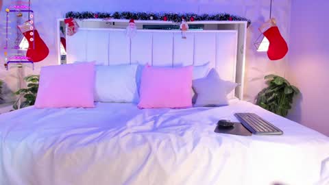 Cloe Harp  online show from December 26, 2:37 pm