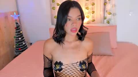 Chloe Smith online show from December 4, 11:41 am