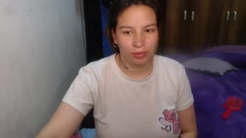 cloepregnant25 online show from March 16, 10:58 pm