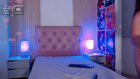 Snapshot of cloey_bentley chatting on June 9, 9:04 pm cloey_bentley online show from June 9, 9:04 pm
