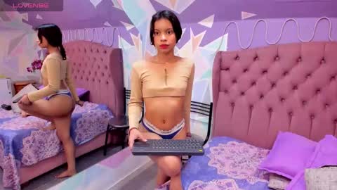 Snapshot of cloeygraweing chatting on September 9, 6:51 pm cloeygraweing online show from September 9, 6:51 pm