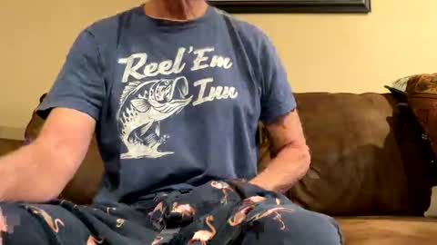 Closetbicd online show from November 27, 10:28 am