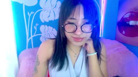 Snapshot of cloud_eli chatting on July 3, 11:16 am Elizabeth online show from July 3, 11:16 am