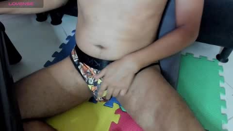 Snapshot of cloudy_pigdude chatting on February 27, 6:42 pm CRISTIAN online show from February 27, 6:42 pm