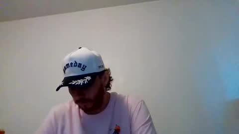 tallhungandcloudy online show from April 7, 1:50 am