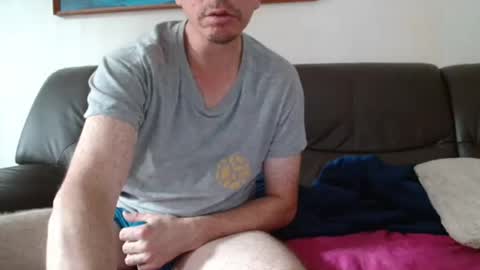Snapshot of clouplefun chatting on July 23, 5:27 am clouplefun online show from July 23, 5:27 am