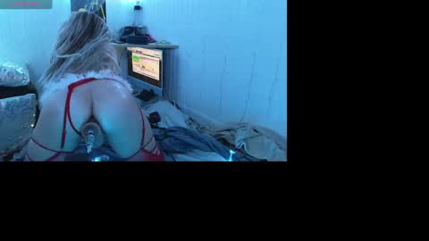 Clover51980 online show from December 4, 6:44 am