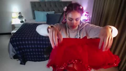 emely dolce online show from December 24, 3:38 am