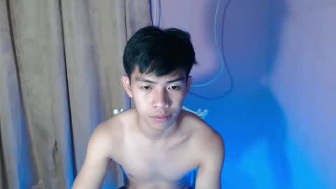 clyde_twinkx online show from March 24, 2:22 pm