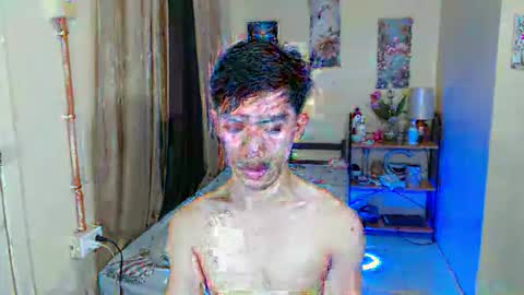 clyde_twinkx online show from April 8, 1:27 am